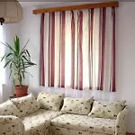 Casa de Férias Abádi Karmazsin Ház Abádszalók