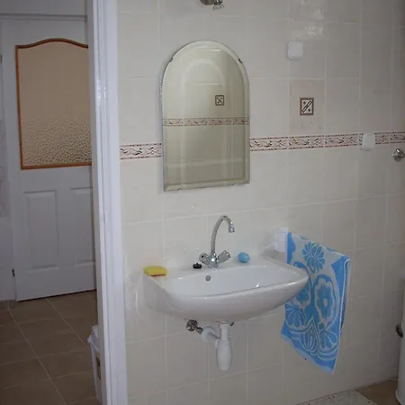 Casa de Férias Abádi Karmazsin Ház Abádszalók